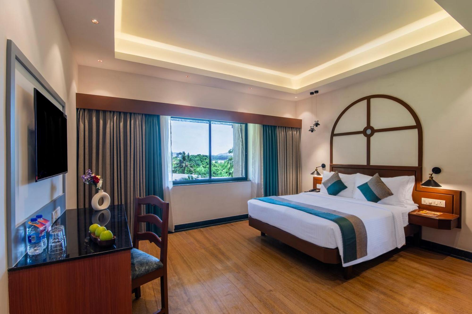 Sterling Karwar Hotel Eksteriør billede