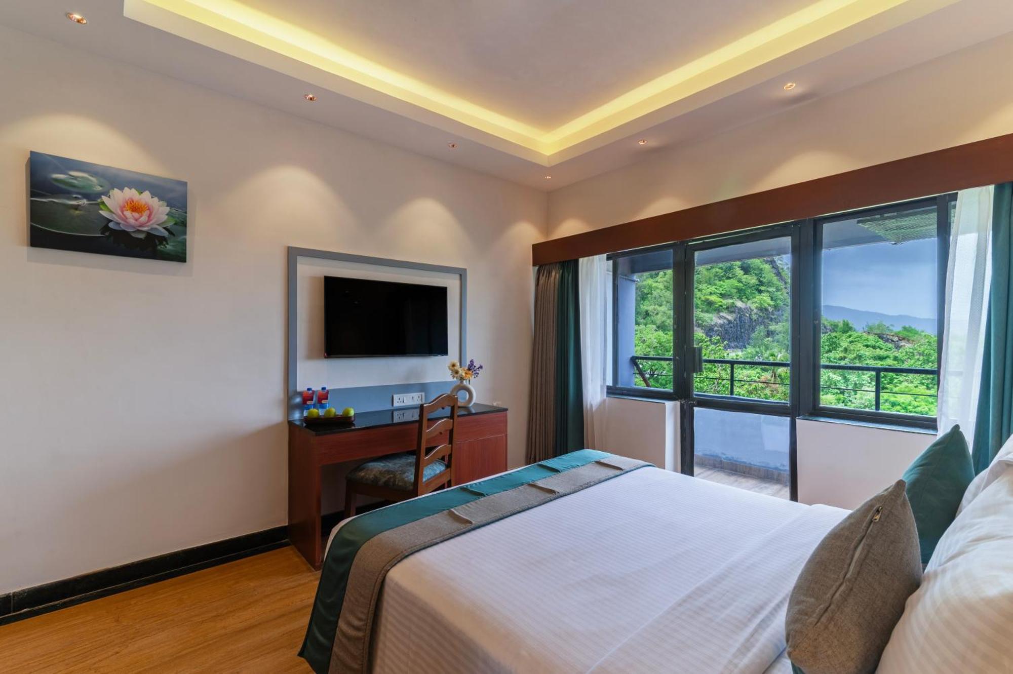 Sterling Karwar Hotel Eksteriør billede